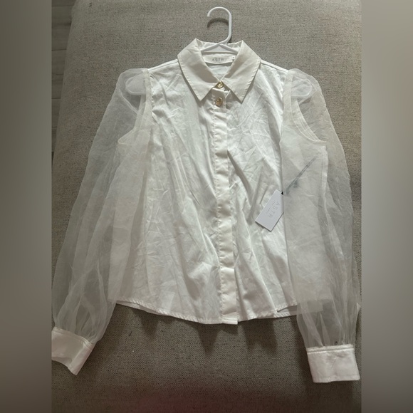 ASTR the label White Sheer Sleeve Blouse - Picture 2 of 6